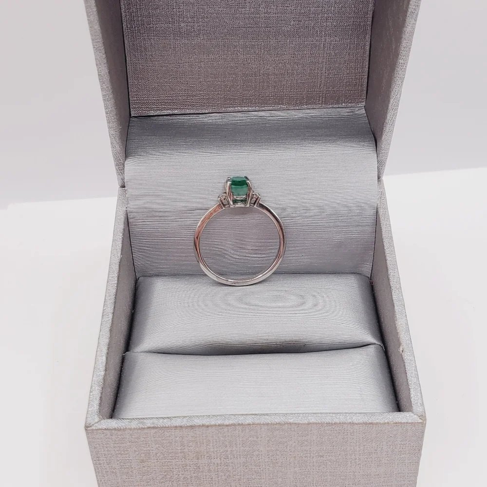 Emerald Green Quartz & Genuine Diamond 925 Sterling Silver Dainty Ring